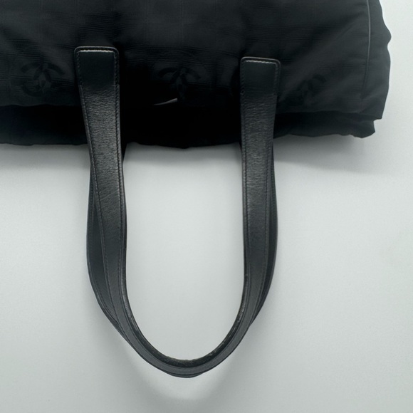 CHANEL Black Tote Bag with Leather Handles - Picture 15 of 15